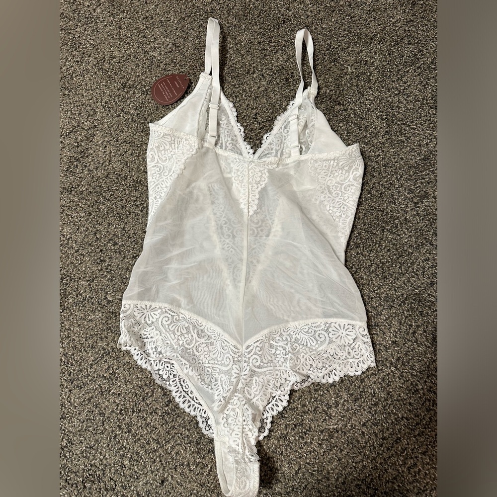 Sz L Lacey, shapewear bodysuit, NWT - Picture 4 of 5